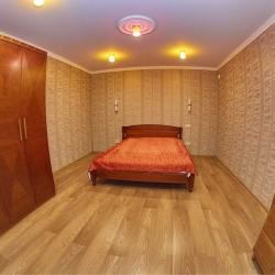 Отдых в Крыму | Трехкомнатные апартаменты с сауной в центре посуточно